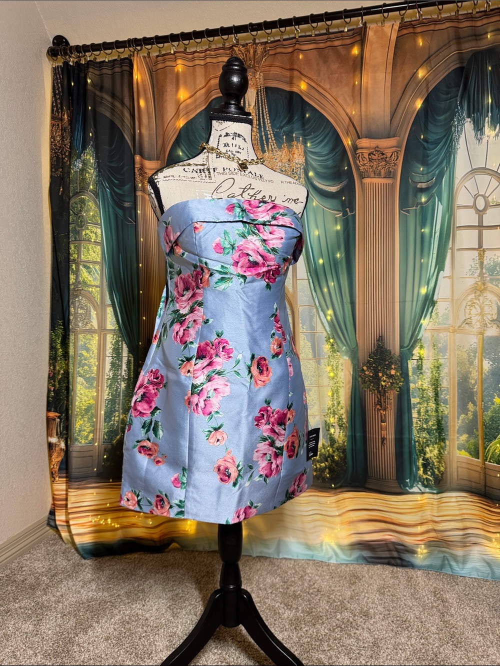 Lulu's Luxe Wonder Size M Light Blue Floral Taffeta Strapless Bow Mini Dress NWT
